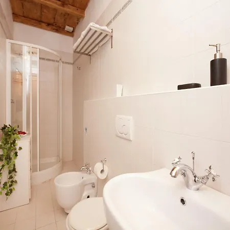 Apartament Flat With Heated Hot Tub And Shared Pool
