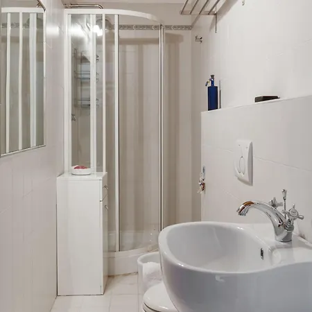 Apartament Flat With Heated Hot Tub And Shared Pool Casola in Lunigiana