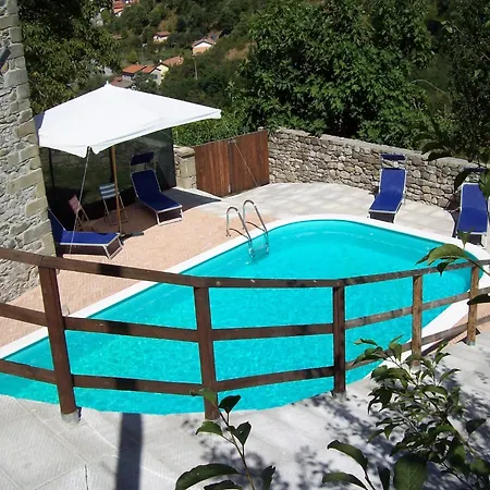 Flat With Heated Hot Tub And Shared Pool Casola in Lunigiana