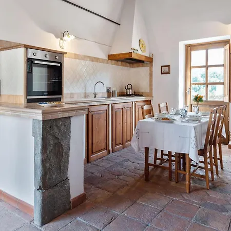 Flat With Heated Hot Tub And Shared Pool Apartment
