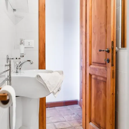 Flat With Heated Hot Tub And Shared Pool Casola in Lunigiana