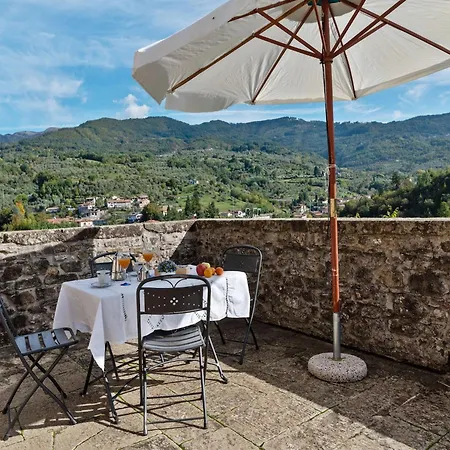 Flat With Heated Hot Tub And Shared Pool * Casola in Lunigiana